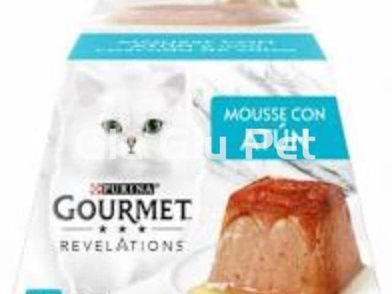 At Glu Glu Pet we have purine wet food for cats.