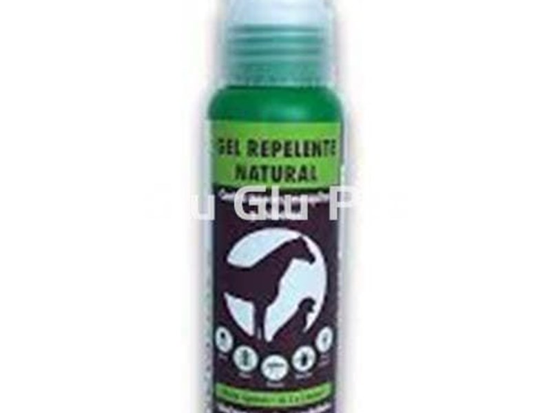NOVACLAC R2 fly repellent gel: 100% effective.