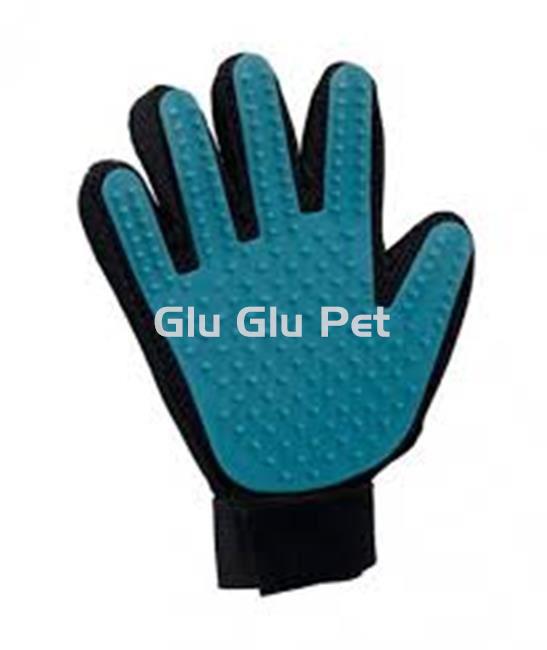 DOGS AND CATS BRUSHED MASSAGE GLOVE - Image 1